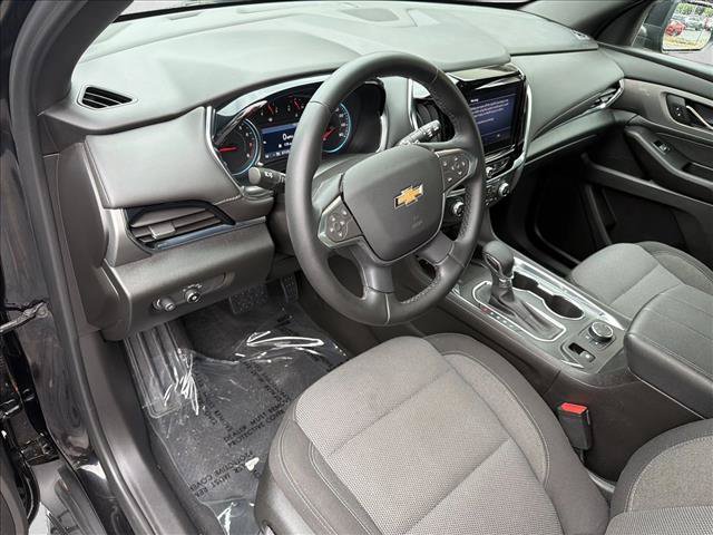 Used 2023 Chevrolet Traverse LT w/ LPO, 'HIT The Road' Package AWD/4WD image 13
