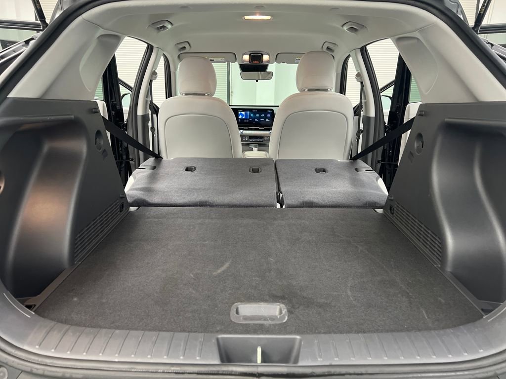 Used 2025 Hyundai Kona SEL FWD image 30