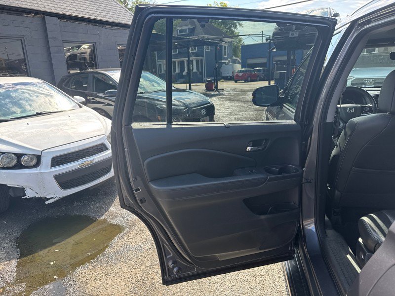Used 2019 Honda Pilot Elite image 13