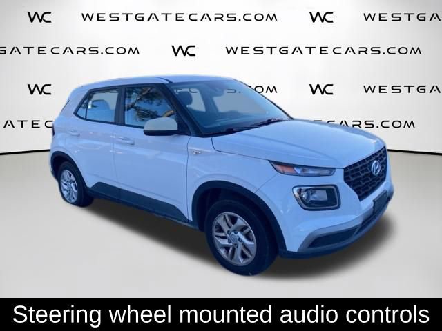 Used 2021 Hyundai Venue SE image 7