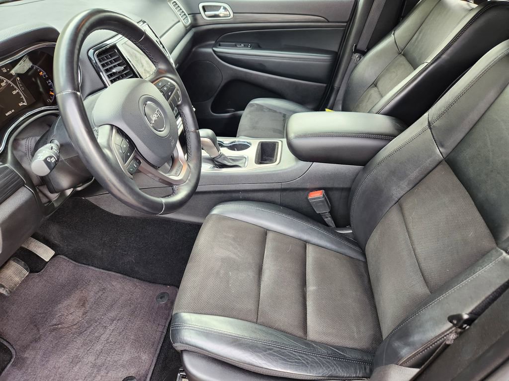 Used 2021 Jeep Grand Cherokee Laredo X image 13