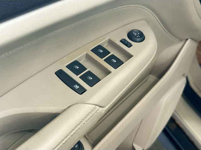 Used 2011 Cadillac SRX Luxury FWD image 18
