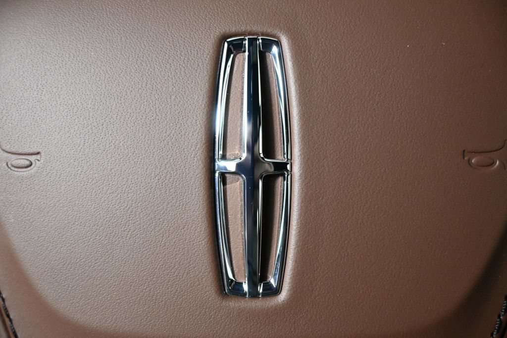 New 2026 Lincoln Aviator Reserve AWD/4WD image 35