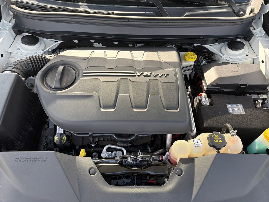 Used 2022 Jeep Cherokee Trailhawk AWD/4WD image 21