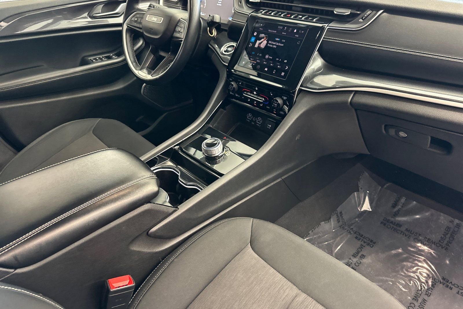 Used 2021 Jeep Grand Cherokee L Laredo w/ Luxury Tech Group I image 19