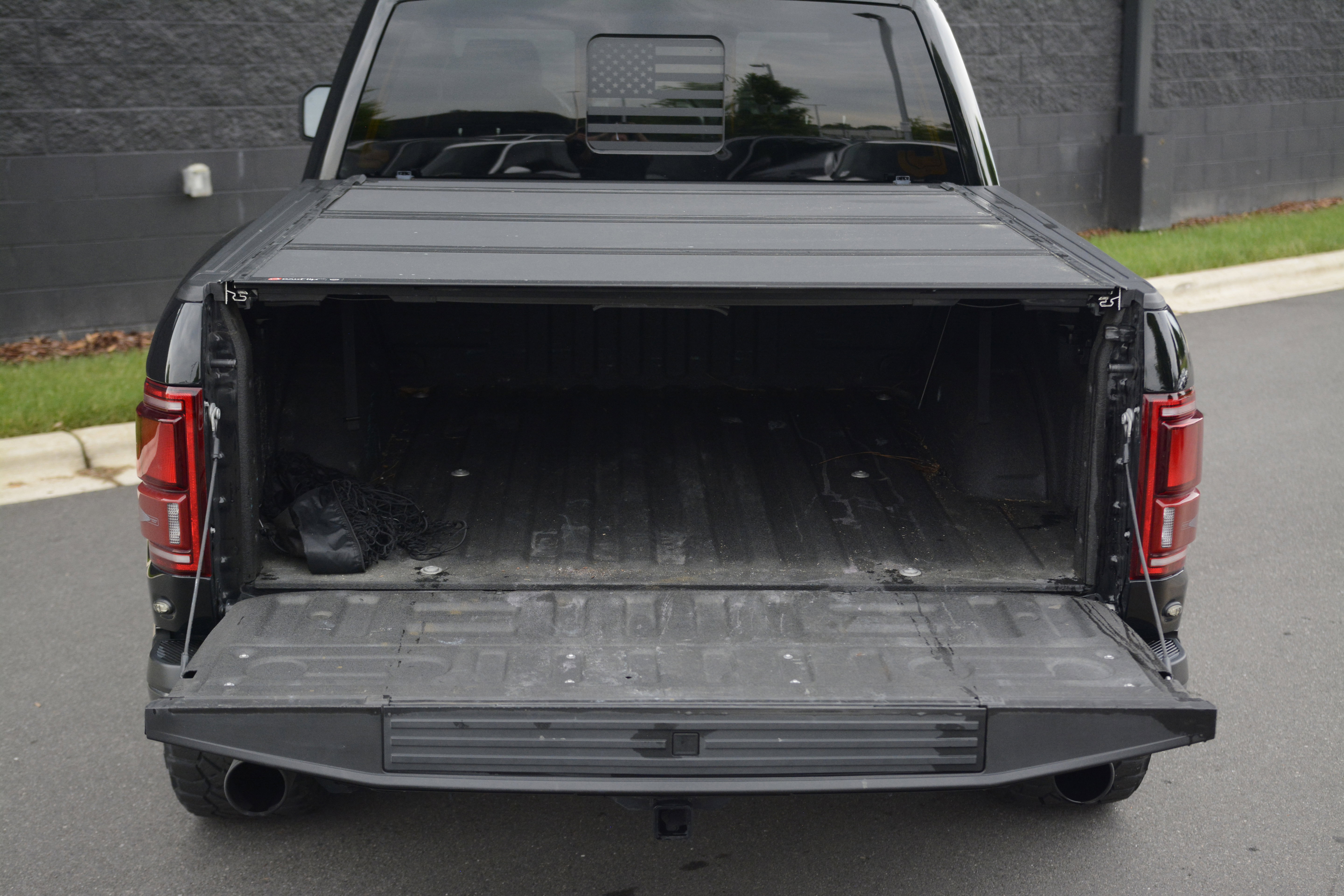 Used 2018 Ford F150 Raptor w/ Equipment Group 802A Luxury AWD/4WD image 38