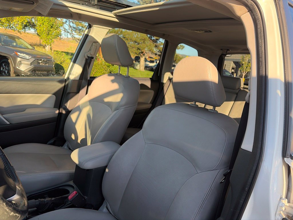 Used 2015 Subaru Forester 2.5i Limited AWD/4WD image 26
