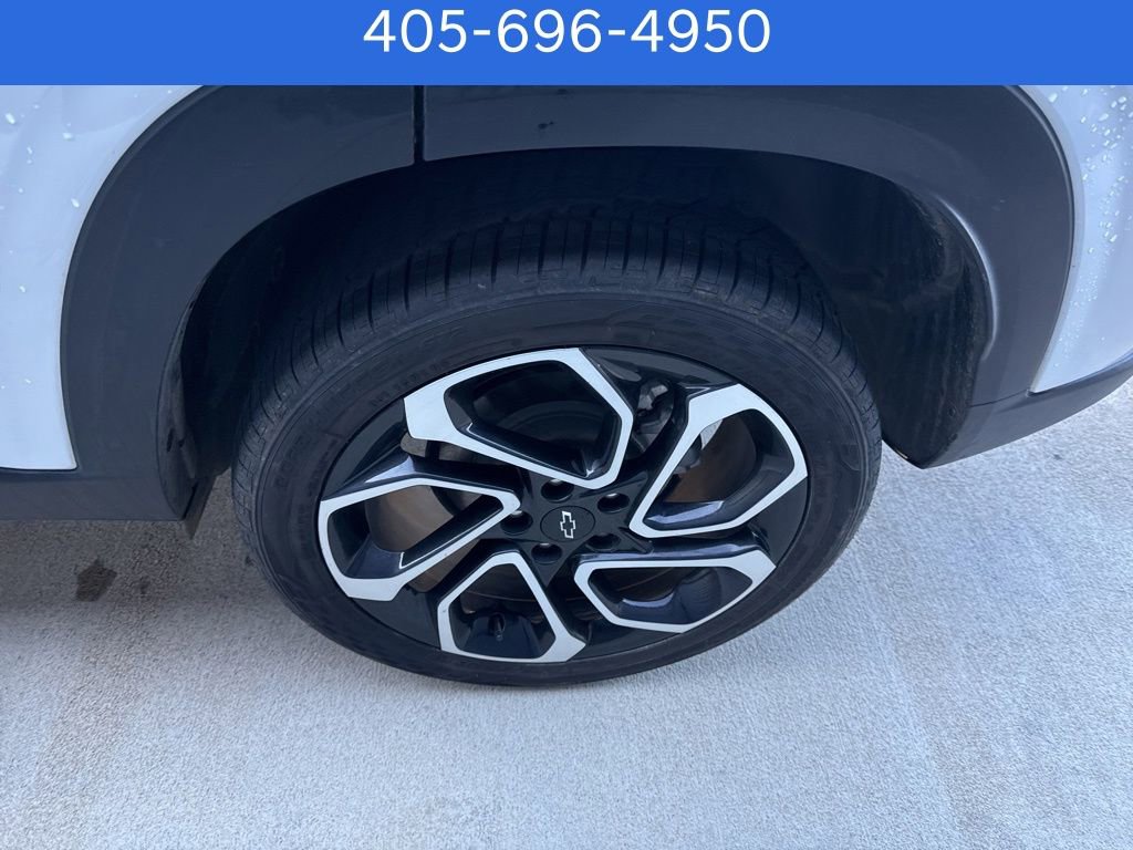 Used 2025 Chevrolet Trax RS w/ Driver Confidence Package image 10