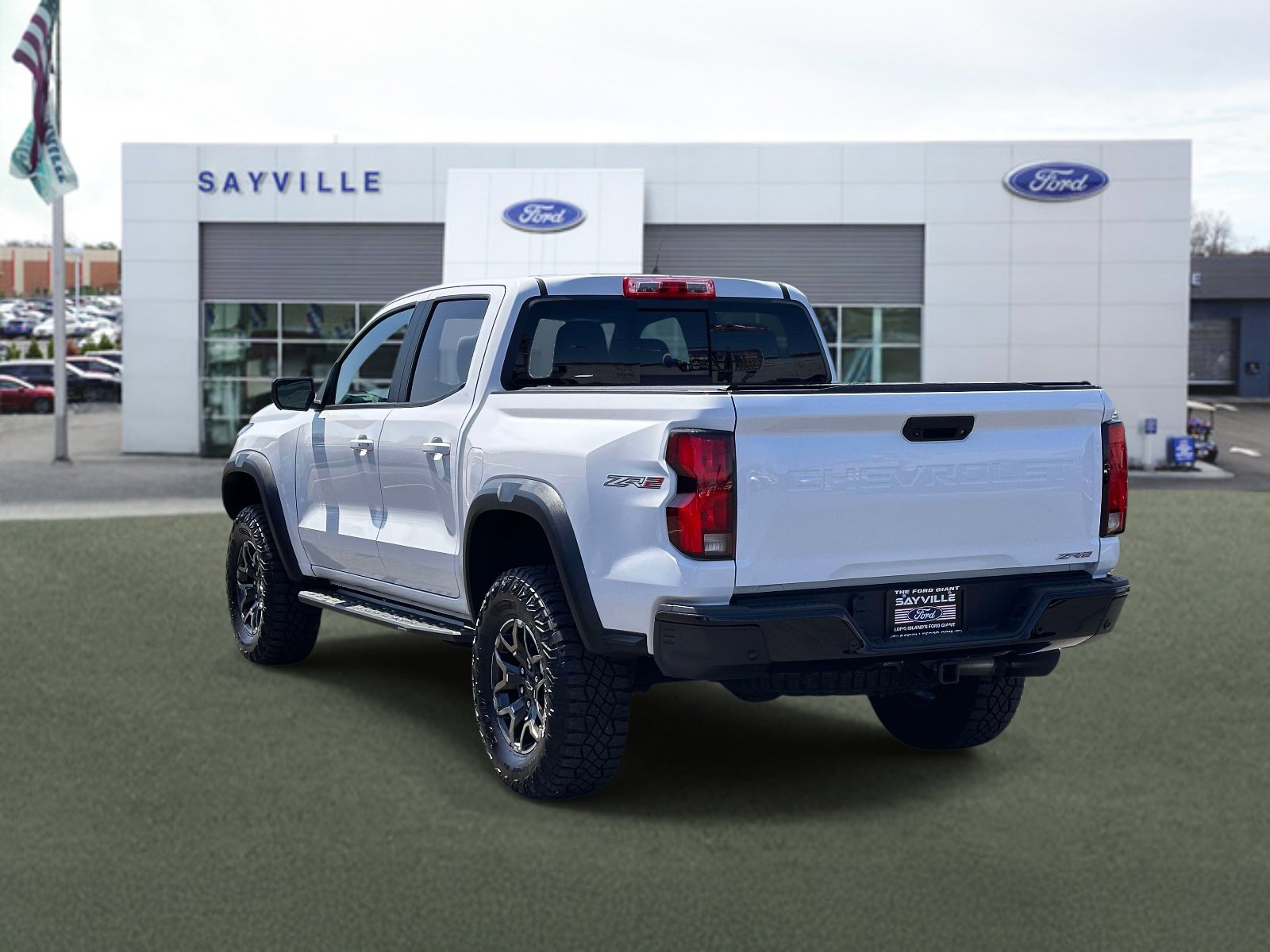 Used 2023 Chevrolet Colorado ZR2 w/ ZR2 Convenience Package III AWD/4WD image 4