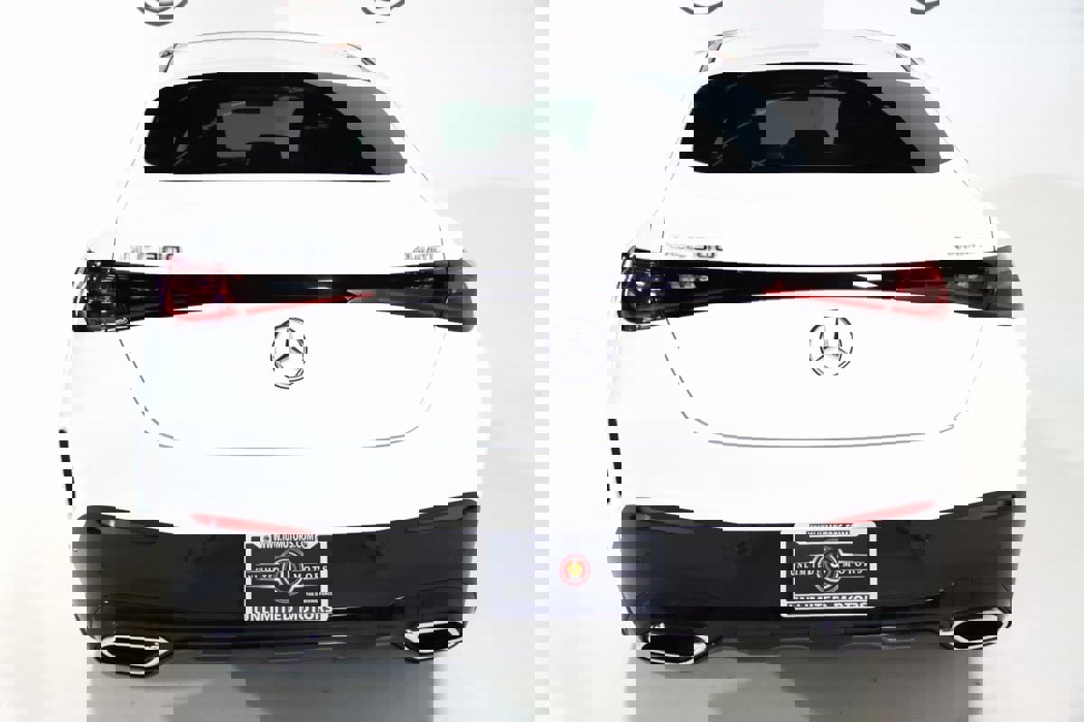 Used 2025 Mercedes-Benz GLC 300 4MATIC Coupe image 32