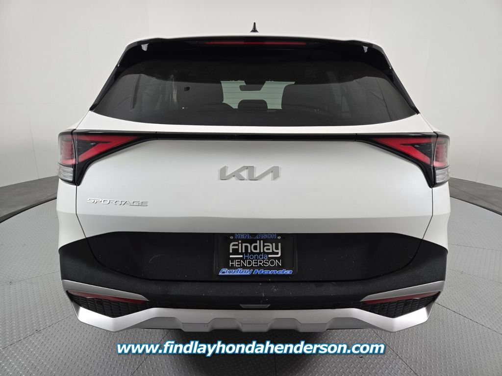 Used 2023 Kia Sportage LX FWD image 5