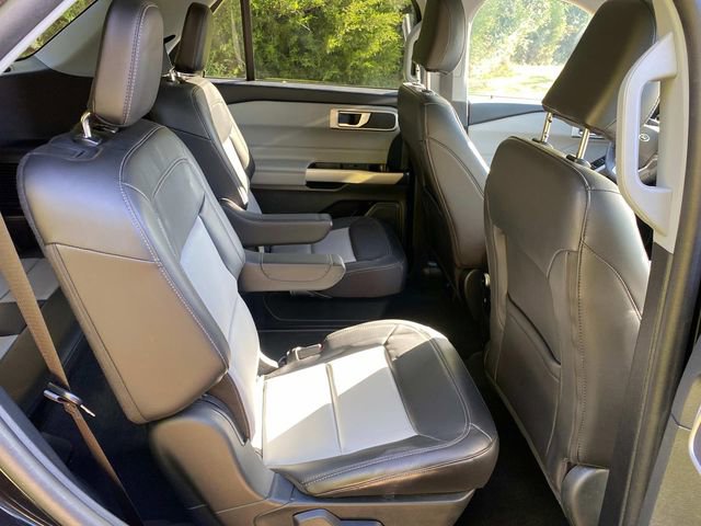 Used 2023 Ford Explorer XLT w/ Equipment Group 202A image 34
