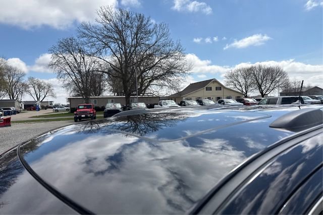 Used 2013 Jeep Grand Cherokee Overland w/ Advance Technology Group image 11