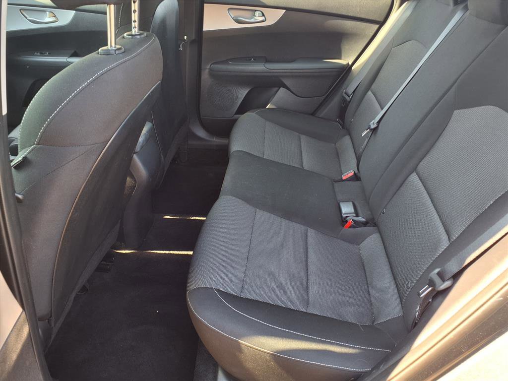 Used 2024 Kia Forte LXS image 7