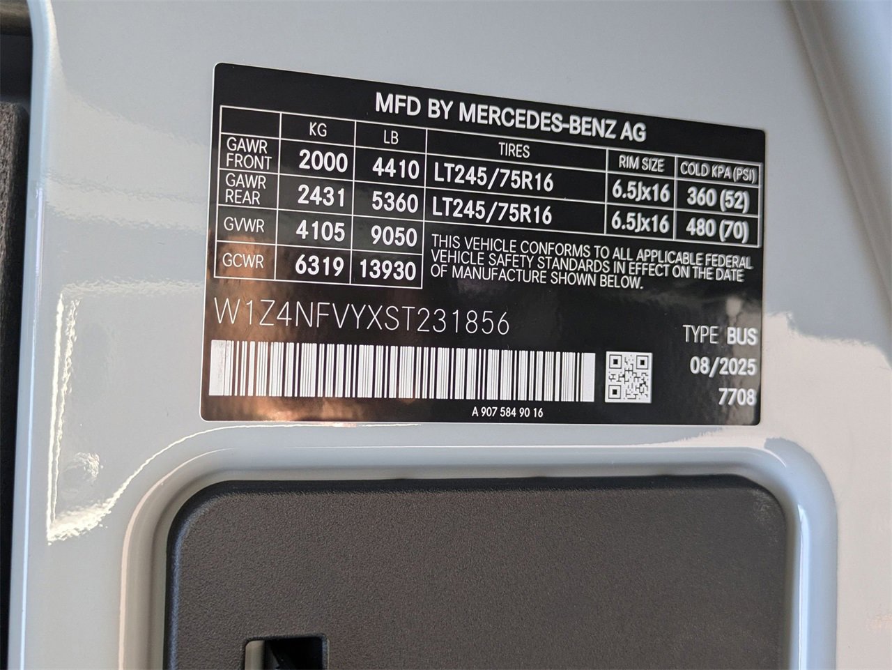 New 2025 Mercedes-Benz Sprinter 2500 image 15