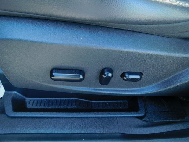 Used 2019 Ford Escape SEL image 22