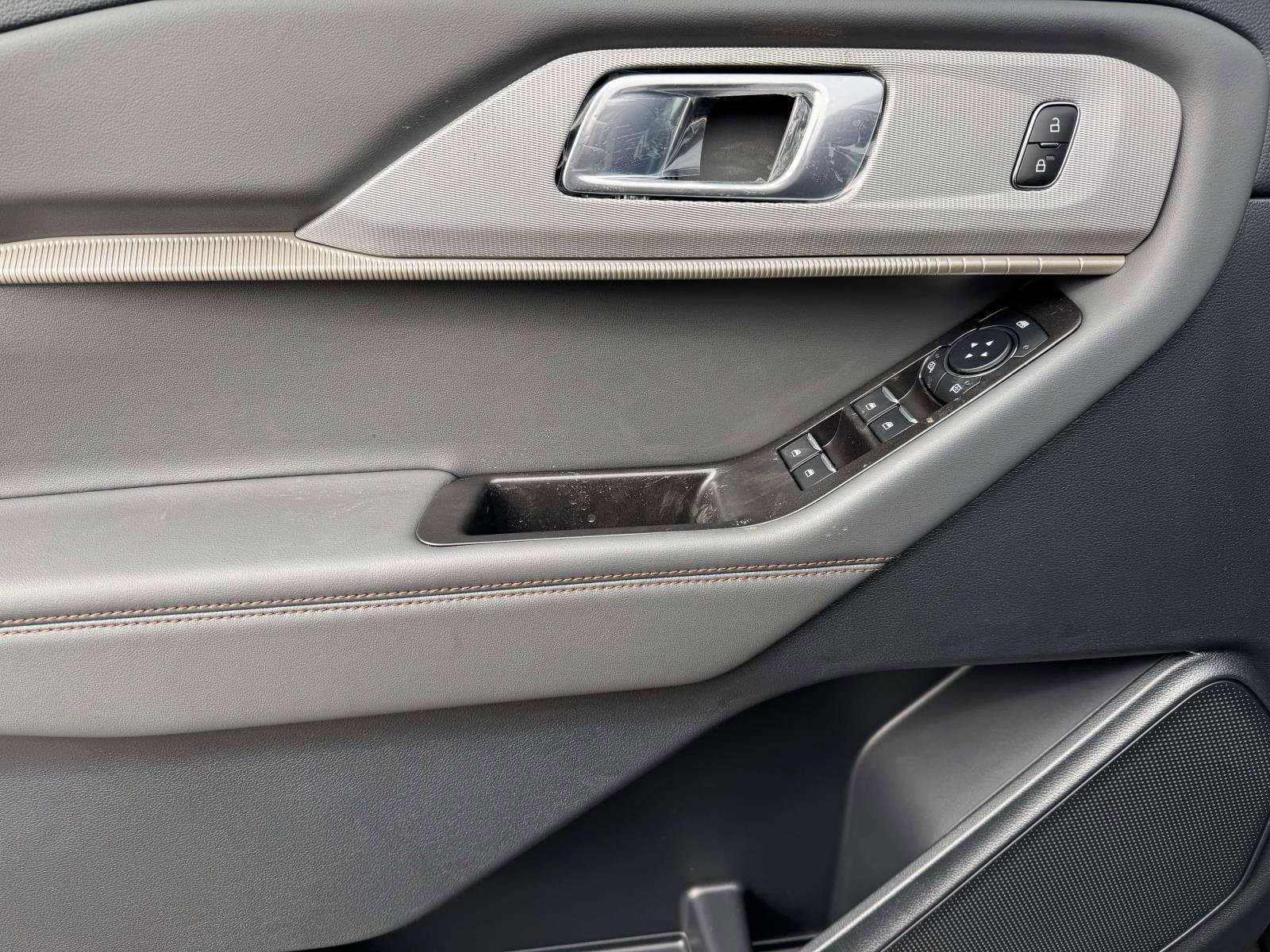 New 2026 Ford Explorer Active image 15