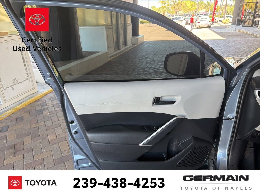 Used 2024 Toyota Corolla Cross L image 15