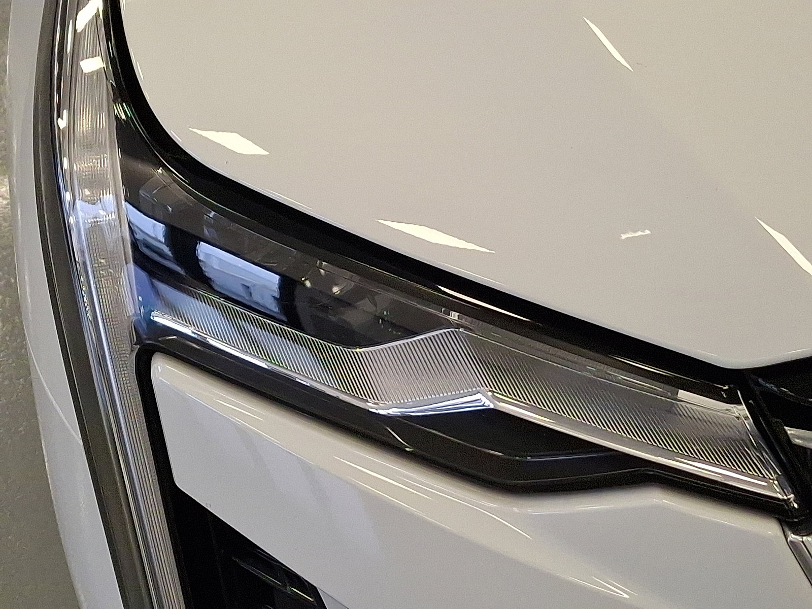 Used 2024 Cadillac CT4 Premium Luxury image 9