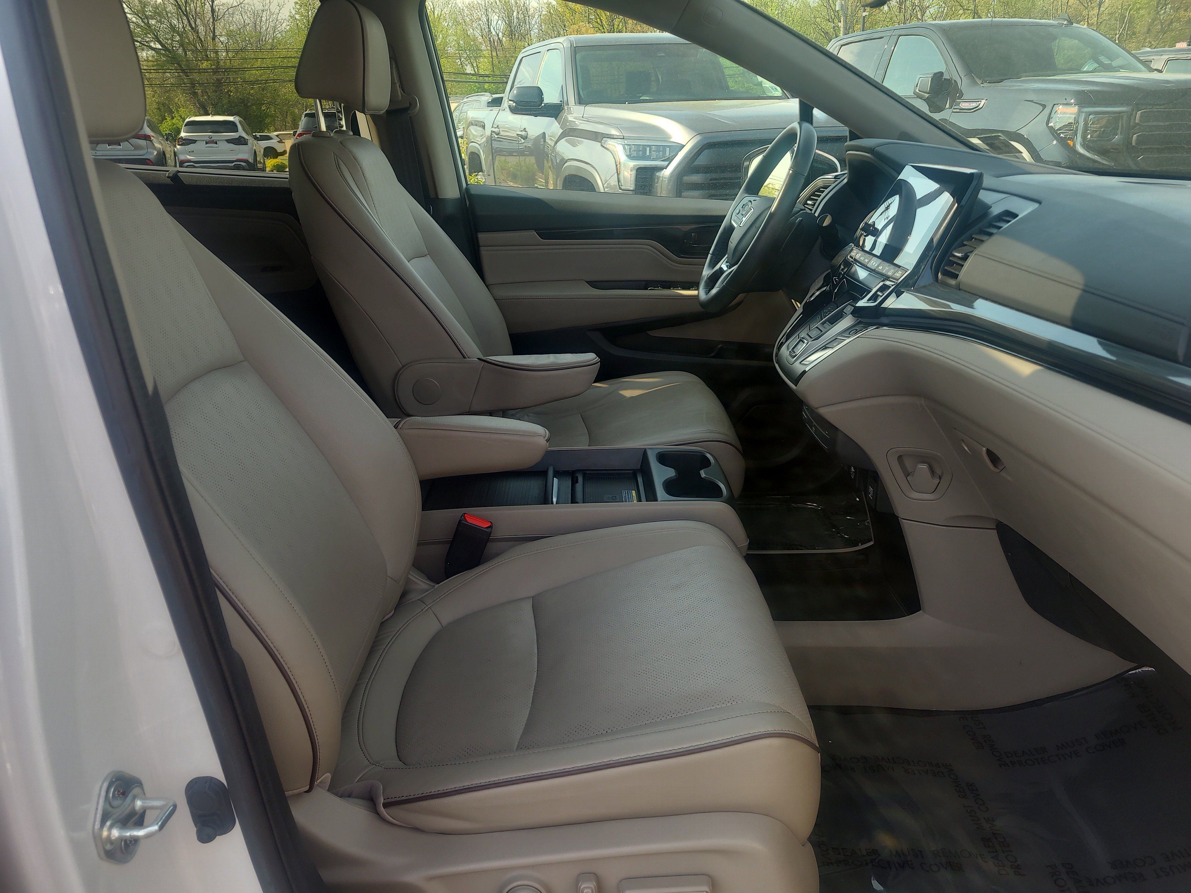 Used 2023 Honda Odyssey Elite image 17