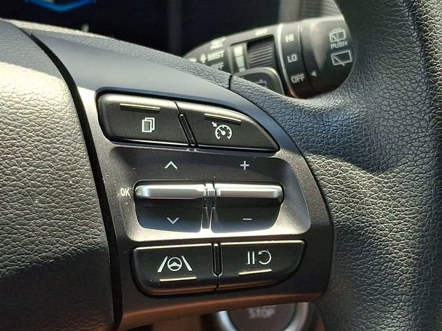 Used 2023 Hyundai Kona SE FWD image 21