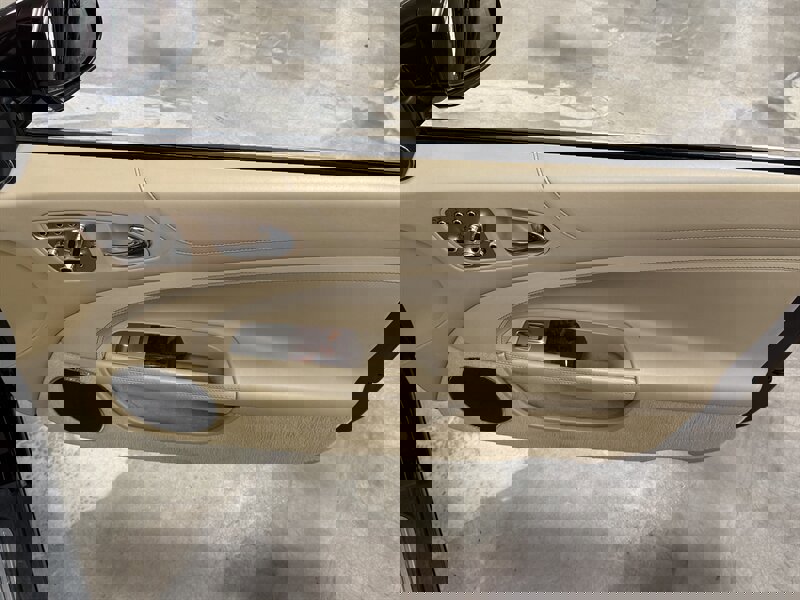 Used 2011 Jaguar XK Convertible image 28