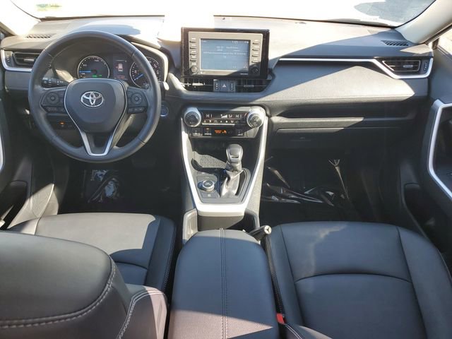 Used 2022 Toyota RAV4 XLE Premium image 17