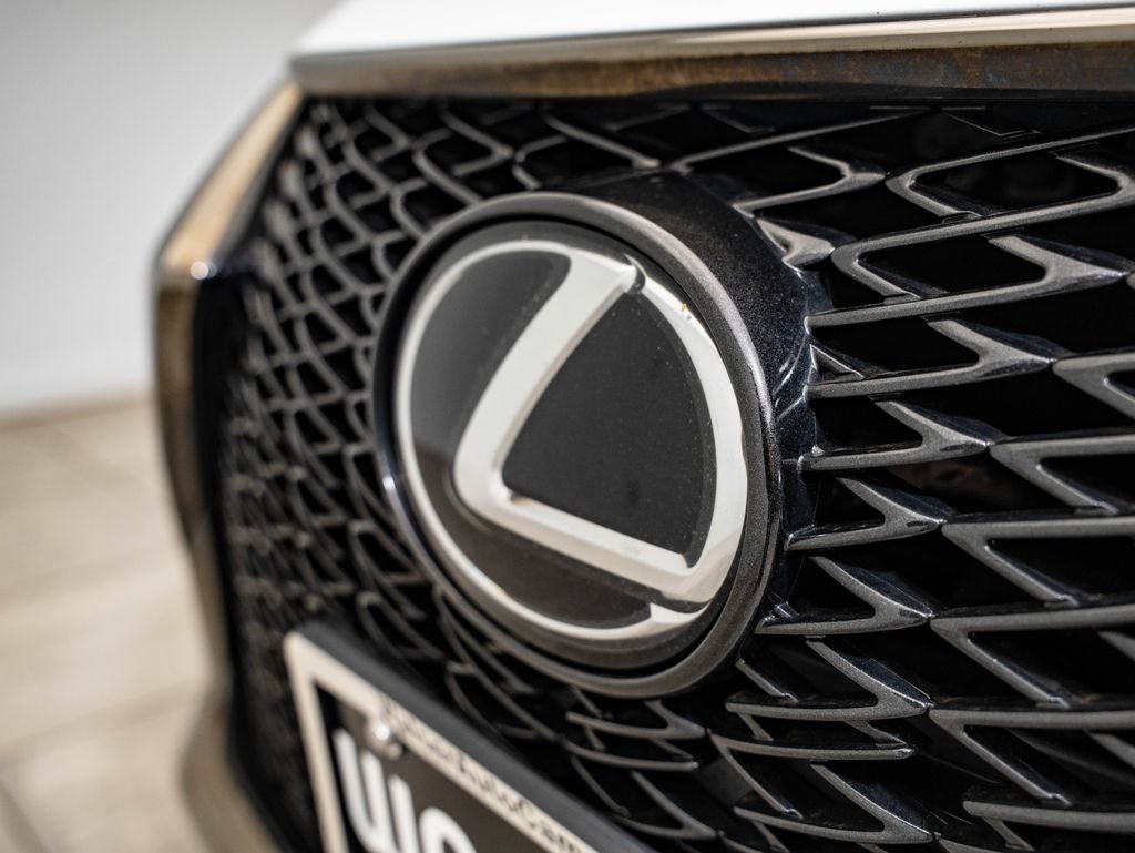 Used 2021 Lexus ES 350 F Sport w/ Special Edition FWD image 3