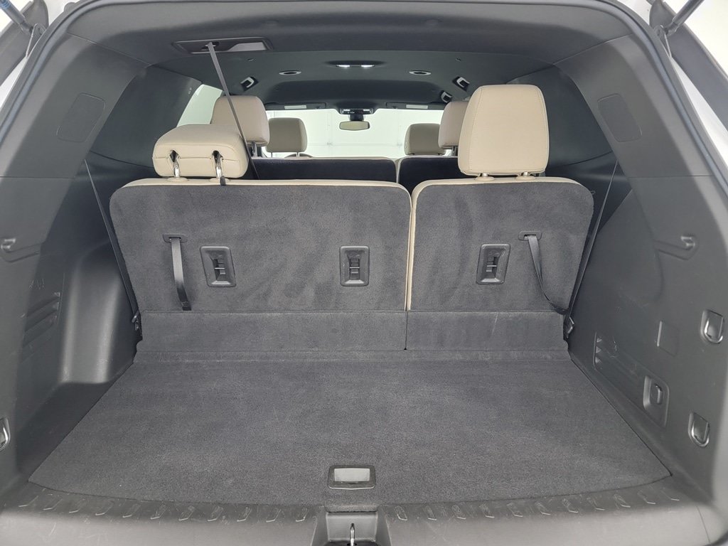 Used 2022 Chevrolet Traverse LS w/ LPO, Cargo Package AWD/4WD image 27
