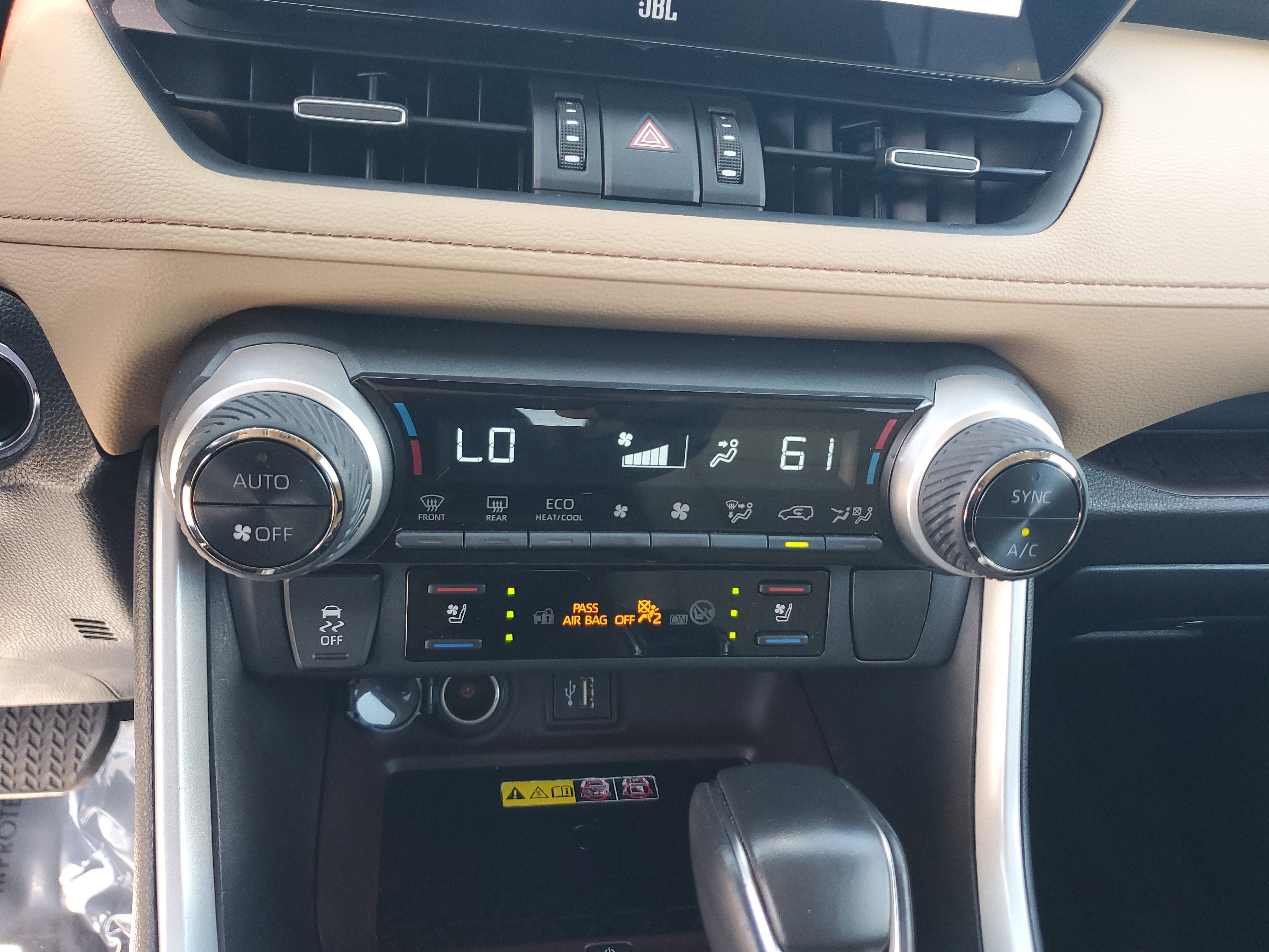 Used 2023 Toyota RAV4 Limited image 26