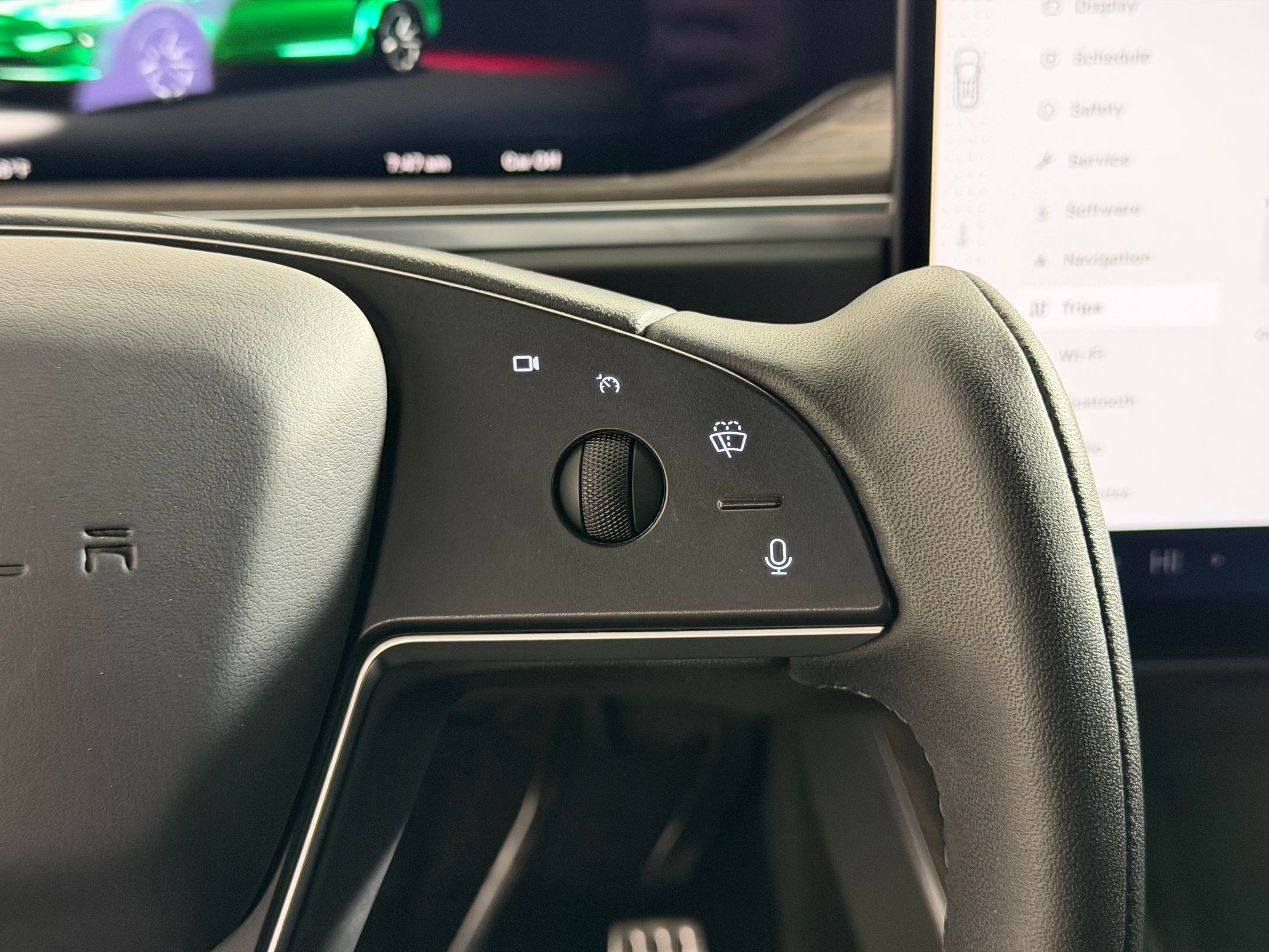 Used 2022 Tesla Model X image 30