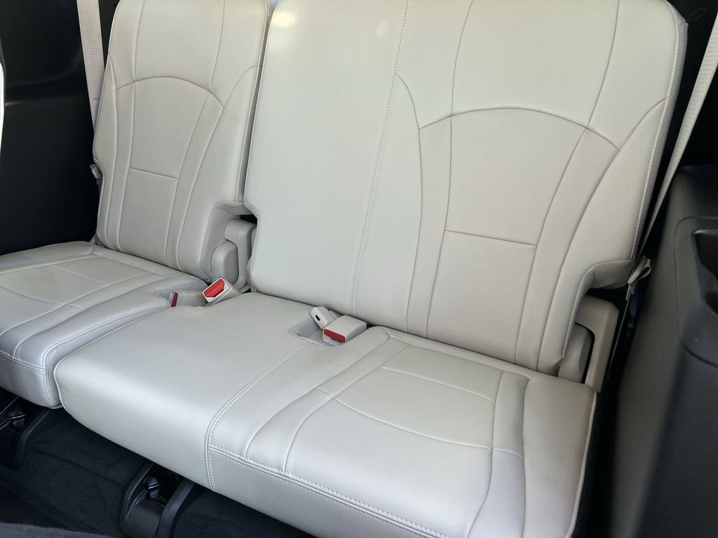 Used 2024 Buick Enclave Premium w/ Experience Buick Package FWD image 36
