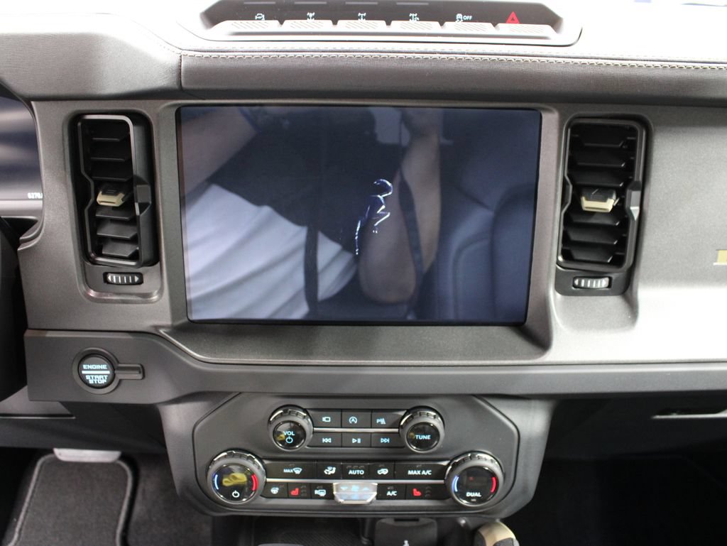 Used 2025 Ford Bronco Badlands AWD/4WD image 19