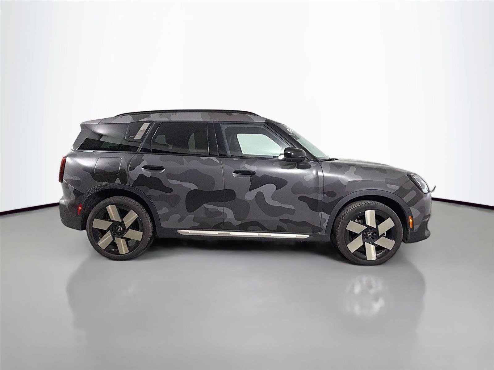 New 2025 MINI Cooper Countryman S w/ Comfort Package Max AWD/4WD image 4