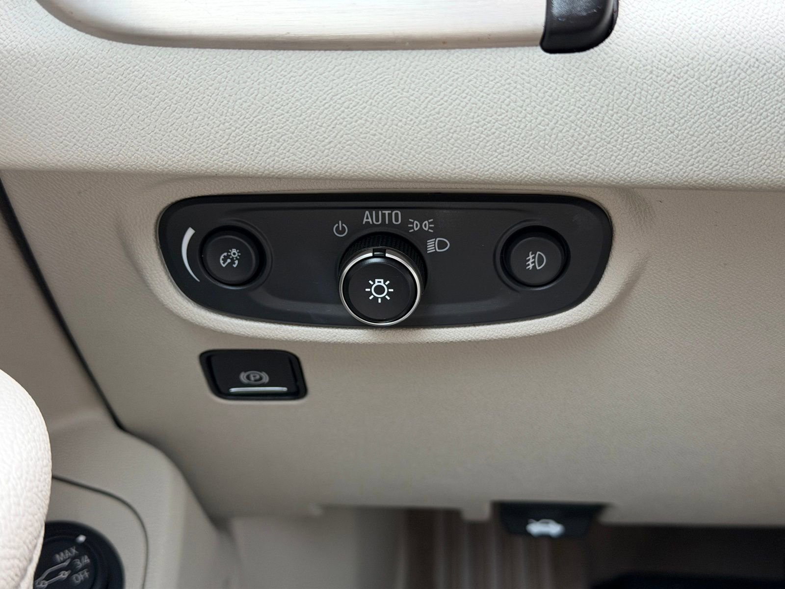 Used 2020 GMC Terrain Denali w/ Denali Premium Package image 22