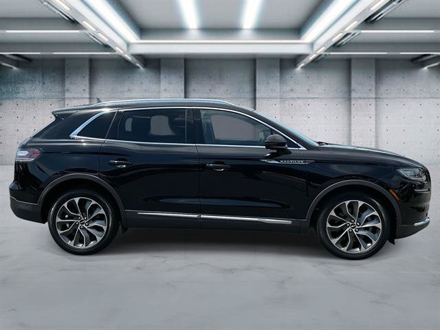 Used 2022 Lincoln Nautilus Reserve AWD/4WD image 24