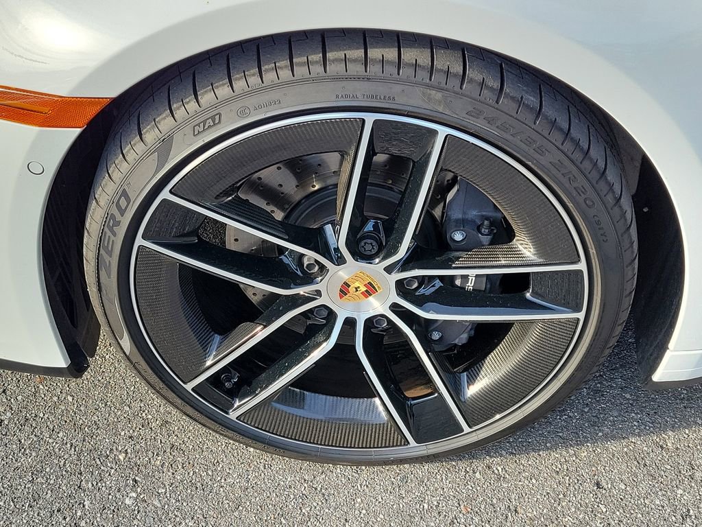 Certified 2025 Porsche 911 Carrera image 12