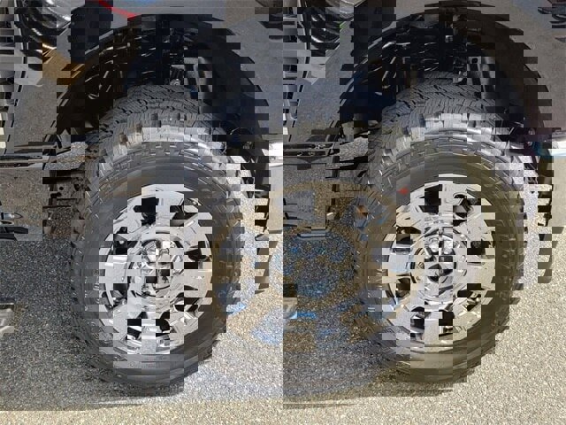 New 2025 Ford F250 Lariat w/ Lariat Ultimate Package image 17