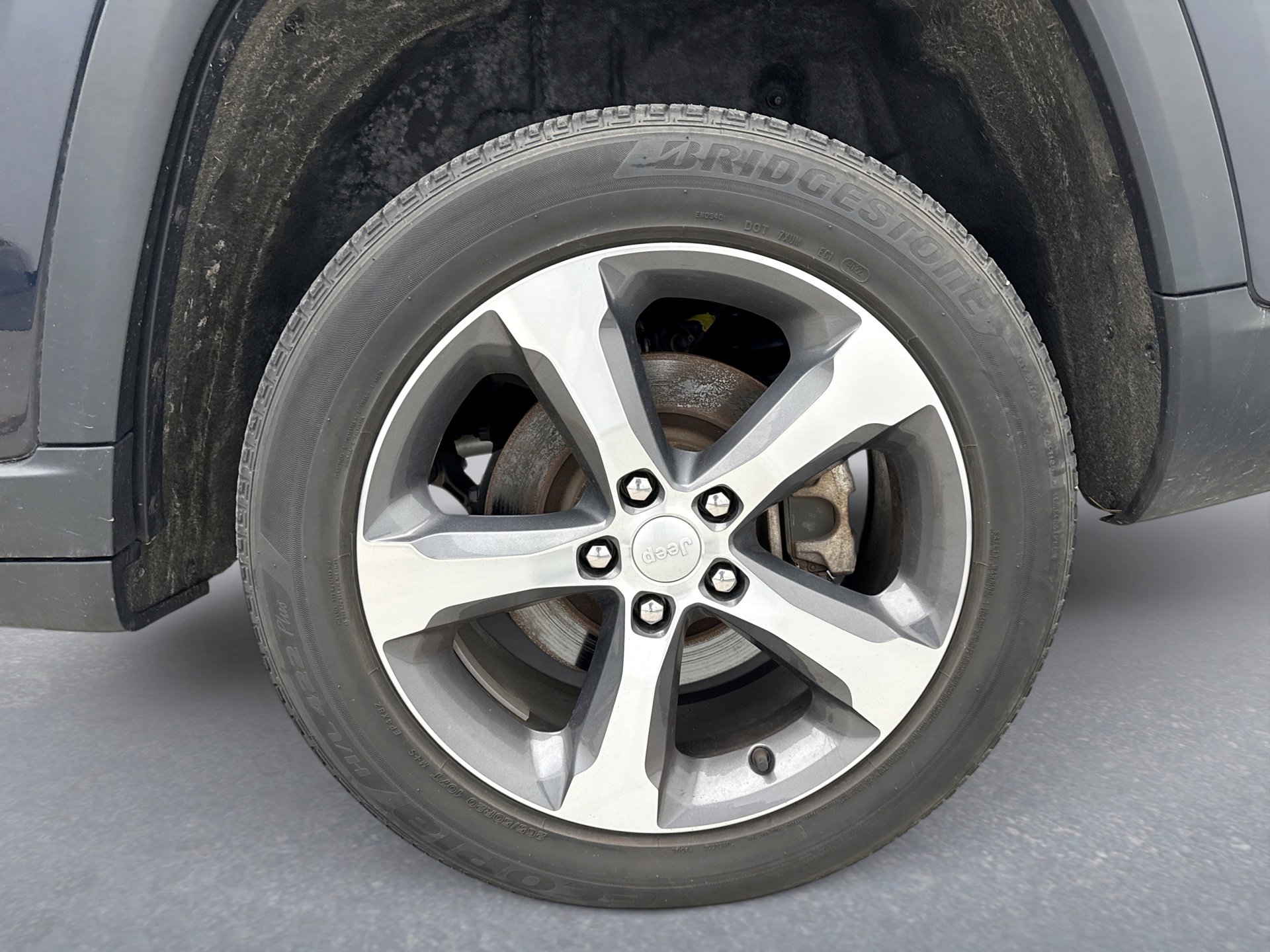 Used 2023 Jeep Grand Cherokee L Limited image 13