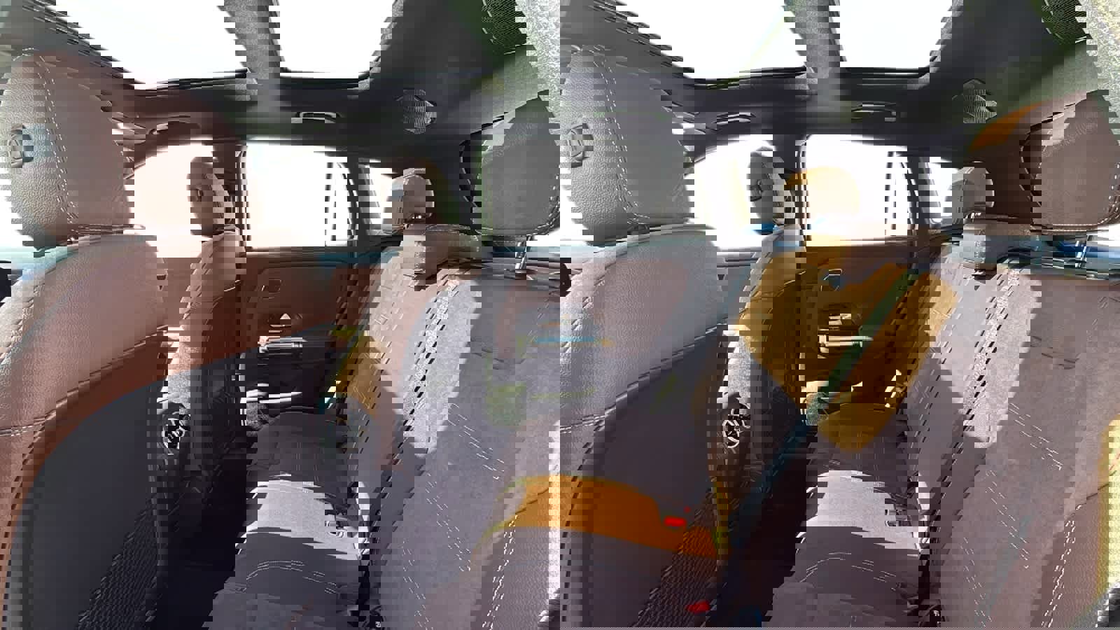 New 2026 Mercedes-Benz GLA 35 AMG 4MATIC image 5