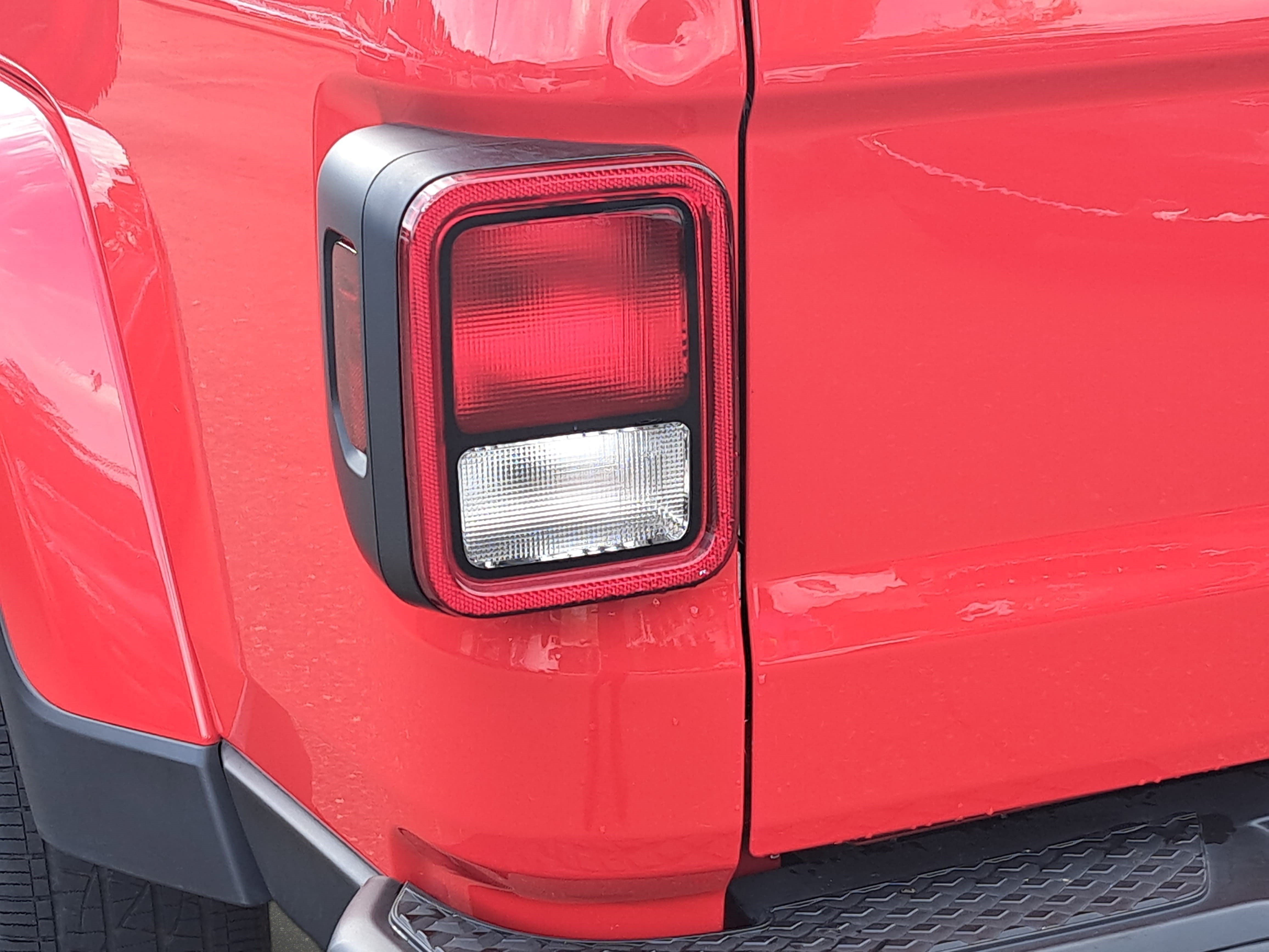 Used 2023 Jeep Gladiator Overland AWD/4WD image 33