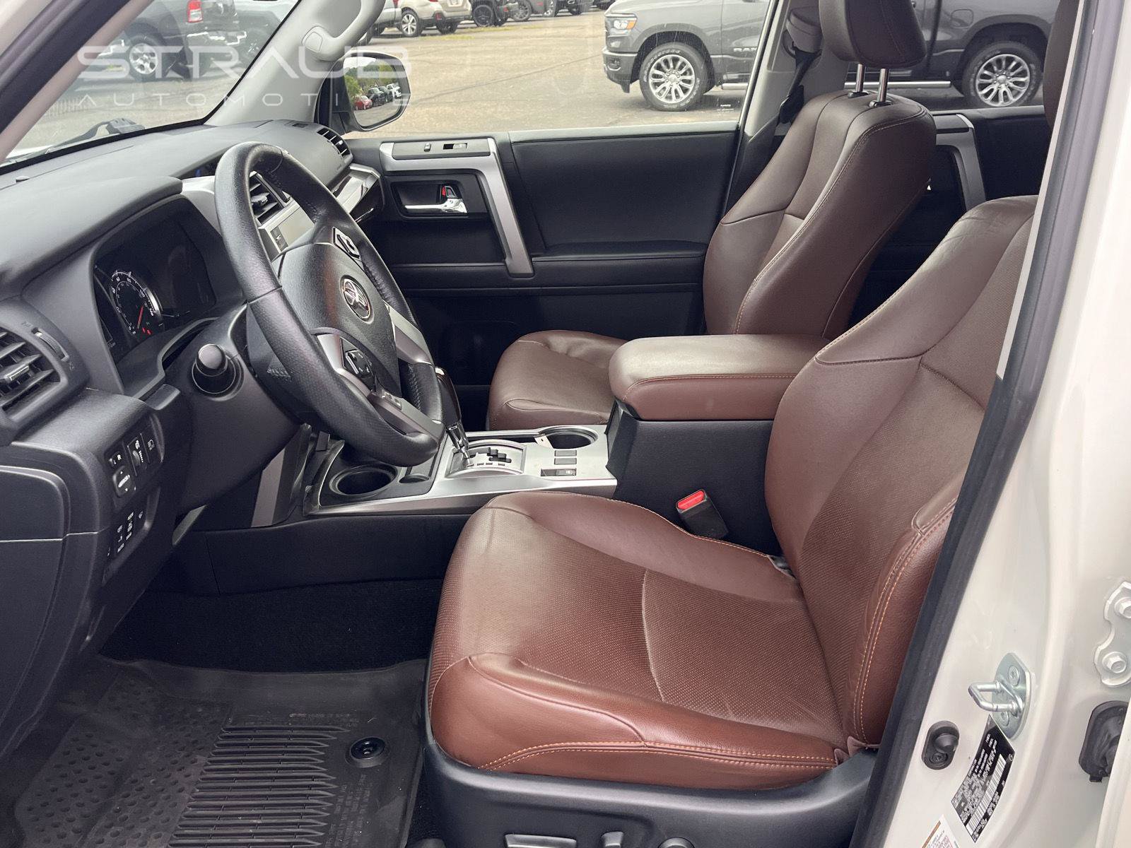 Used 2022 Toyota 4Runner Limited AWD/4WD image 15