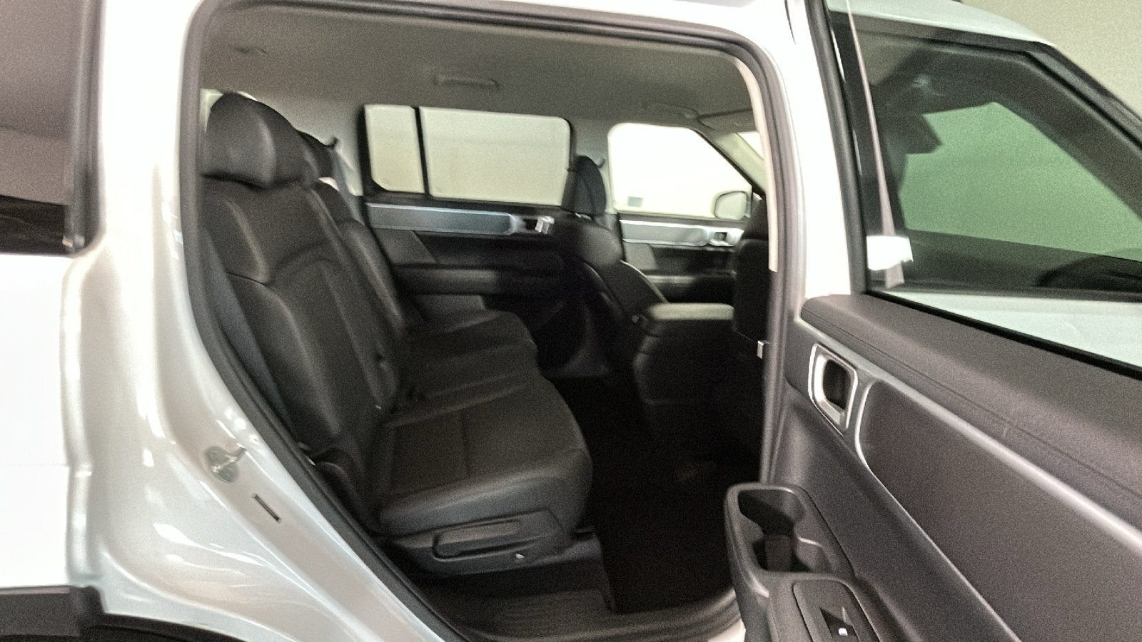 Used 2024 Hyundai Santa Fe SEL AWD/4WD image 35