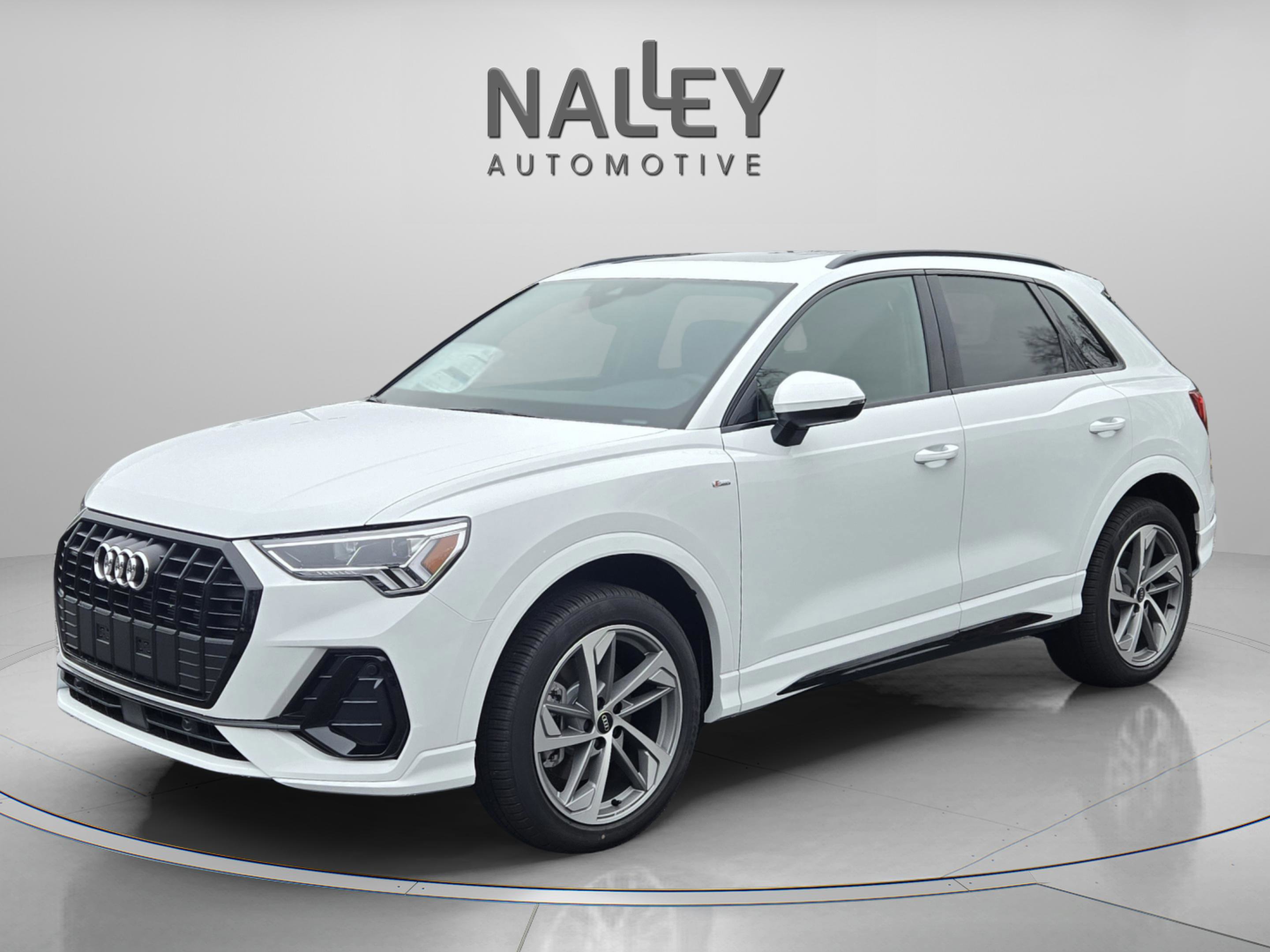 New 2025 Audi Q3 2.0T Premium