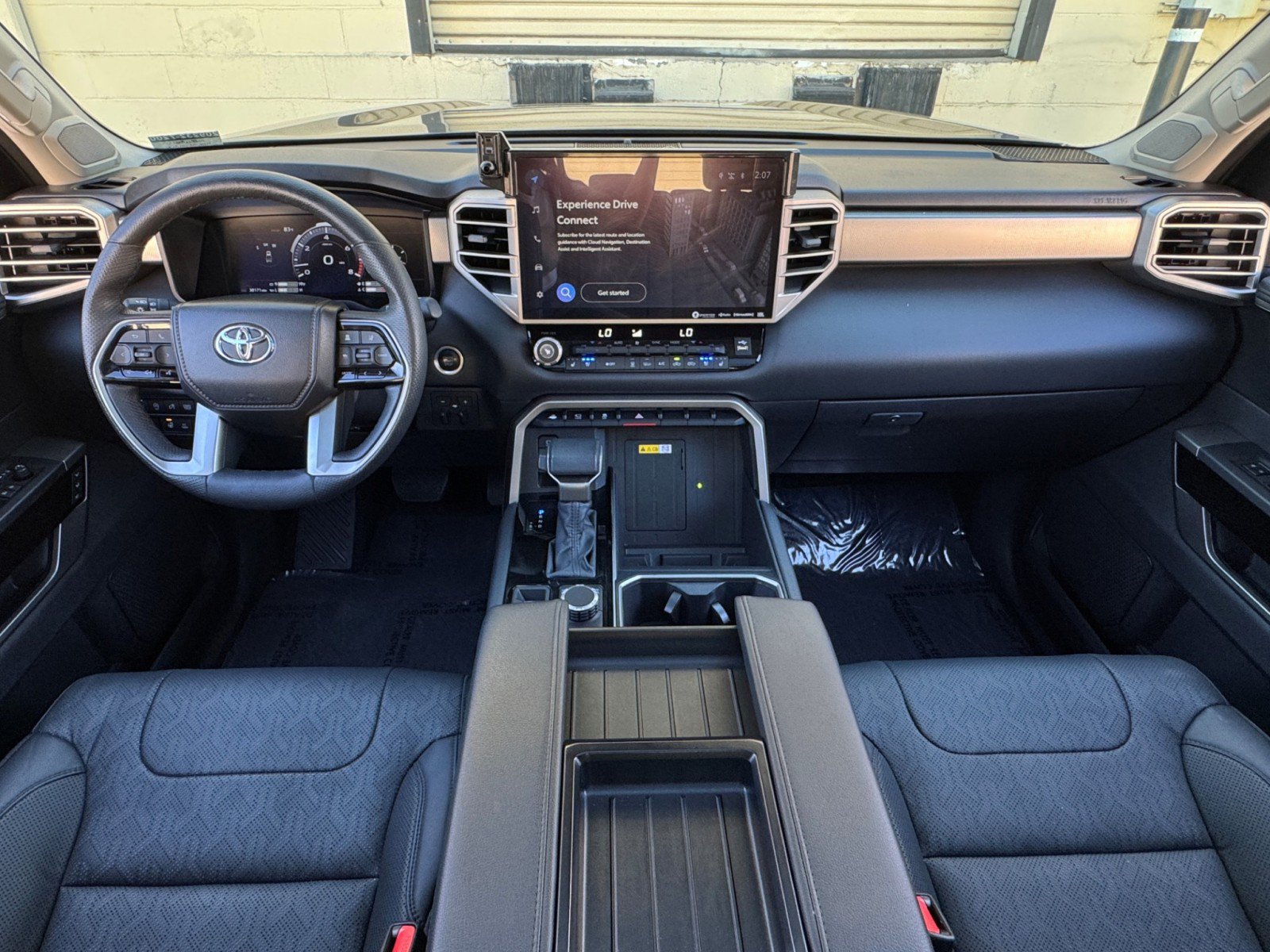 Used 2024 Toyota Tundra Limited AWD/4WD image 13