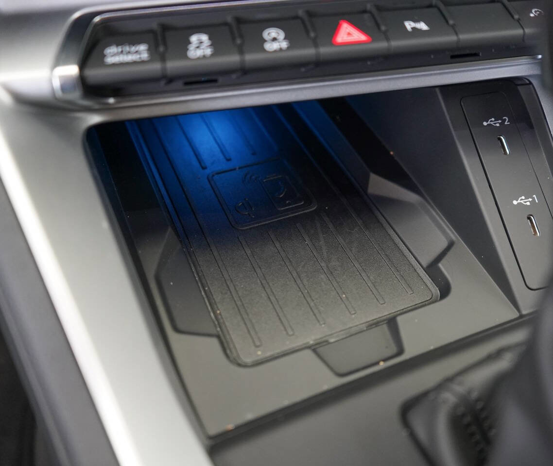 Used 2024 Audi Q3 2.0T Premium Plus w/ Premium Plus Package image 51