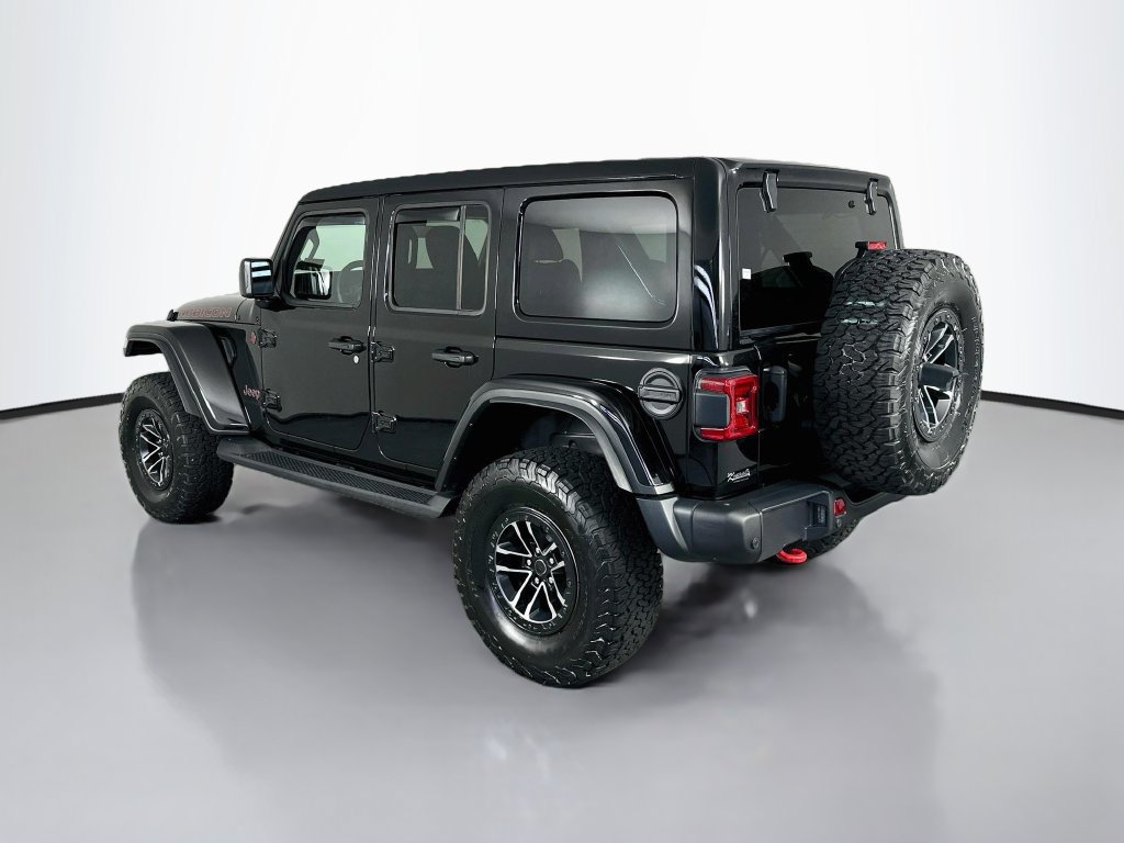 Used 2025 Jeep Wrangler Unlimited Rubicon AWD/4WD image 5