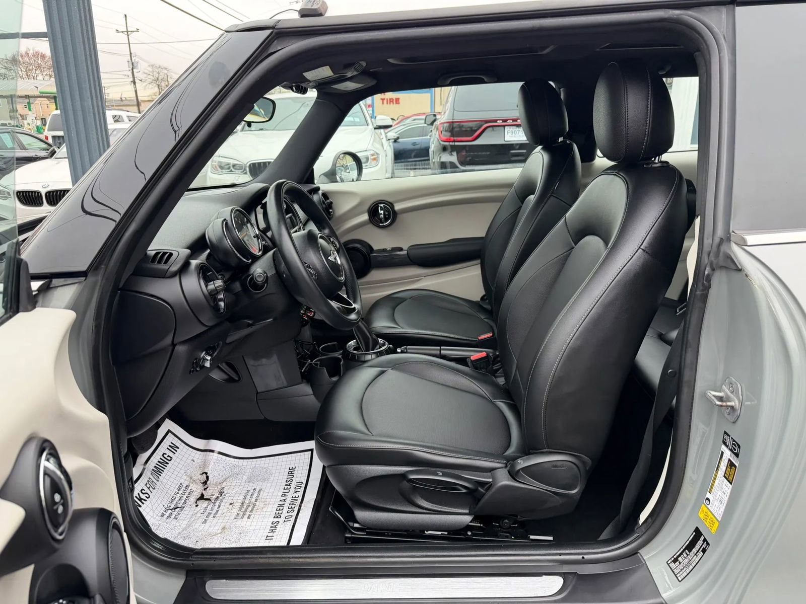 Used 2014 MINI Cooper 2-Door Hardtop image 14