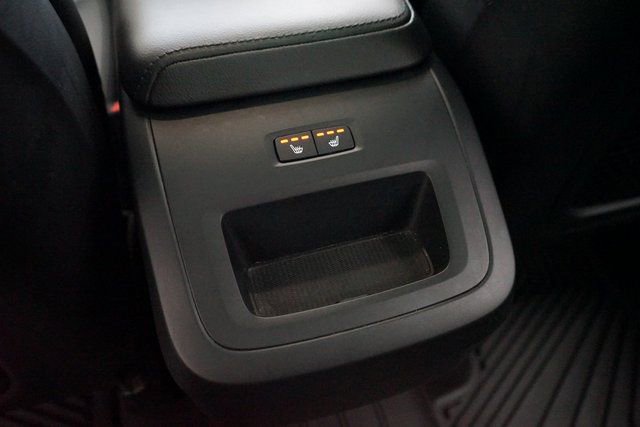 Used 2023 Volvo XC60 B5 Core image 15
