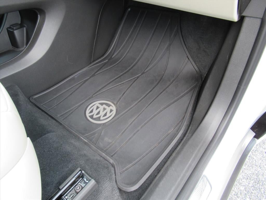 Used 2023 Buick Enclave Essence w/ Trailering Package, 5000 lbs. FWD image 33